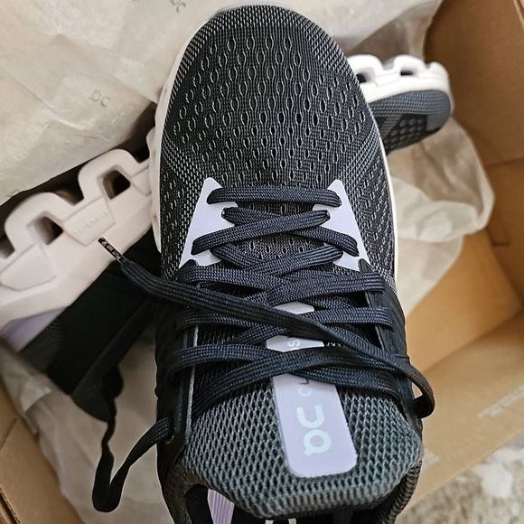 On running cloudswift magnet Lavender size 11
Worn 1x. No box. - Picture 6 of 10